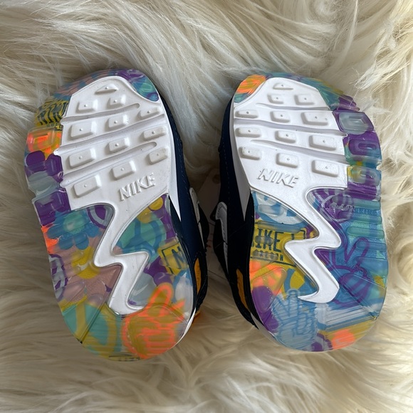 Nike Air Max 90 NWOB Toggle SE TD 'Midnight Navy University Gold' Baby 2 - Picture 8 of 9